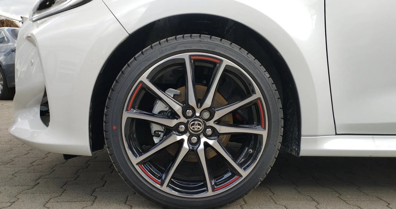 Toyota Yaris cena 121500 przebieg: 4, rok produkcji 2023 z Płońsk małe 191